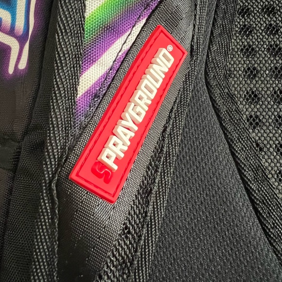 Sprayground kids backpack - Picture 4 of 5